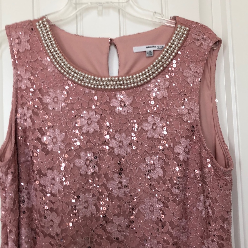 Dress - Picture 2 of 2